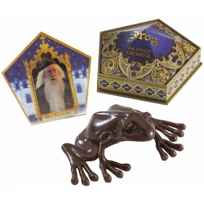 Harry Potter: Chocolate Frog Prop Replica MERCHANDISE Harry Potter: Chocolate Frog Prop Replica MERCHANDISE