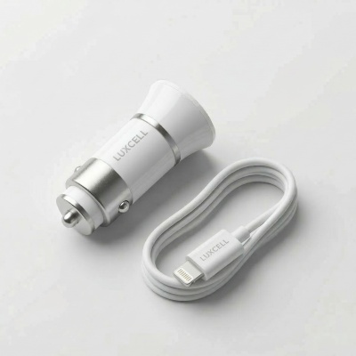 Foto van Car Charger Dual USB-A Port + USB to Lightining Cable 3.4A (White)