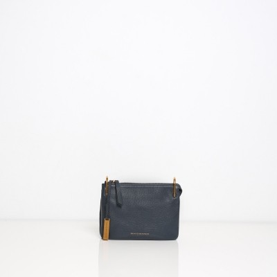 Foto van YUNA NAVY BLUE