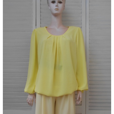 Foto van OLM51 - Dames Shirt - Geel - Elastiek Aan Onderzijde - Ronde Hals