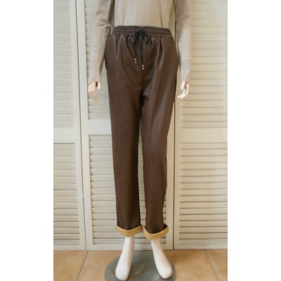 Foto van Willy-Z fashion - Dames Leatherlook Stretch Broek - Bruin - Elastische Taiileband Met Koord