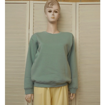 Foto van Reena Winschoten - Dames Sweater - Zacht Groen - Steekzakken - Boord Onderzijde