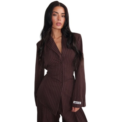 Unique The Label Dames Blouse Bruin Rosie Foto van Unique The Label Dames Blouse Bruin Rosie