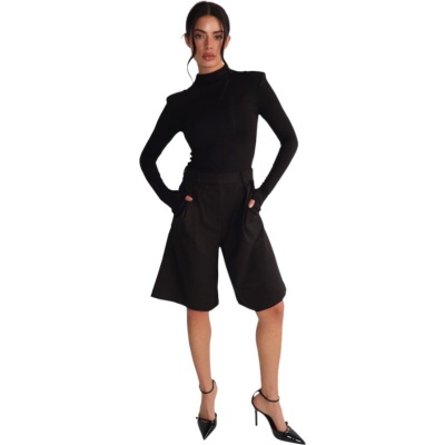 Foto van Unique The Label Dames Korte Broek Zwart 2512-06/BLK Novie Jort