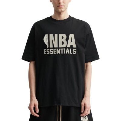 Fear Of God Heren T-shirt Zwart NBA Black/Grey Foto van Fear Of God Heren T-shirt Zwart NBA Black/Grey