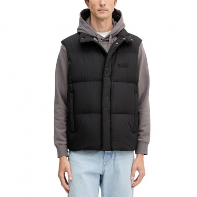 Armani Exchange Heren Bodywarmer Zwart XM001100-AF16340/UC001 Foto van Armani Exchange Heren Bodywarmer Zwart XM001100-AF16340/UC001