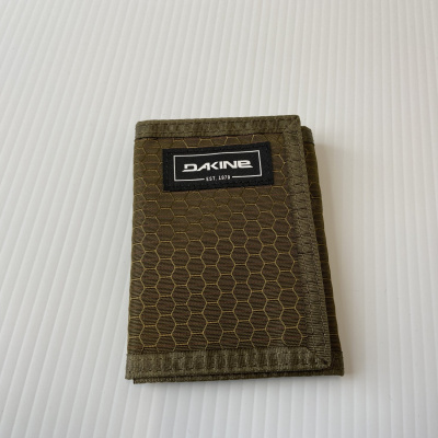 Portemonnee Dakine Vert Rail wallet Dark Olive Dobby Portemonnee Dakine Vert Rail wallet Dark Olive Dobby