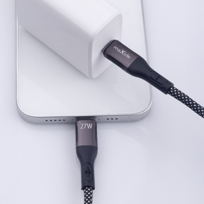 USB-C naar Lightning Kabel 1m Zwart Omvlochten 27W USB-C naar Lightning Kabel 1m Zwart Omvlochten 27W