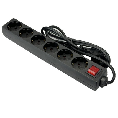 Stekkerdoos 6 voudig 5mtr snoer met schakelaar zwart Foto van Stekkerdoos 6 voudig 5mtr snoer met schakelaar zwart