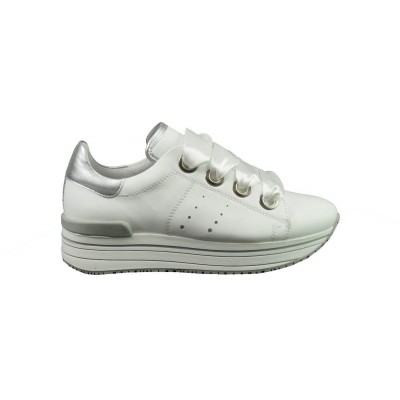 Foto van TANGO MARIKE 1C SILVER WHITE - SNEAKER