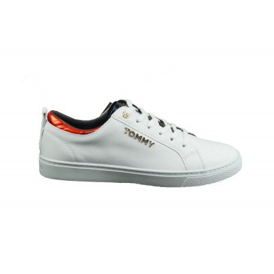 Foto van TOMMY HILFIGER DAMES SNEAKERS WIT CITY SNEAKER