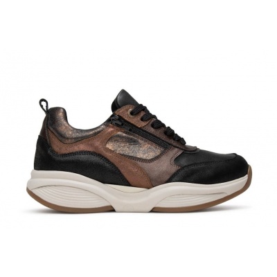 Foto van XSENSIBLE DAMES SNEAKERS ZWART 32004.3 SWX19 HX 080 BLACK COMBI