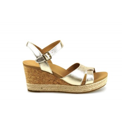 Foto van UGG DAMES SANDALEN GOUD CLOVERDALE