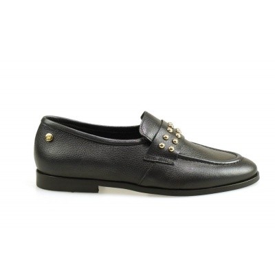 Foto van TOMMY HILFIGER DAMES INSTAPSCHOENEN ZWART ROUND STUD LOAFER