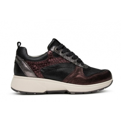 Foto van XSENSIBLE DAMES SNEAKERS ZWART 30230.3 PULA HX 748 BORDEAUX FANTASY