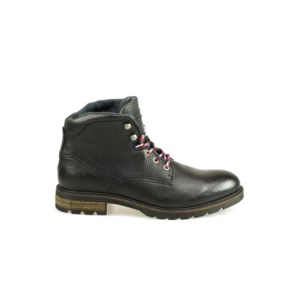 Foto van TOMMY HILFIGER HEREN HALFHOGE VETERSCHOENEN ZWART WINTER TEXTURED BOOT