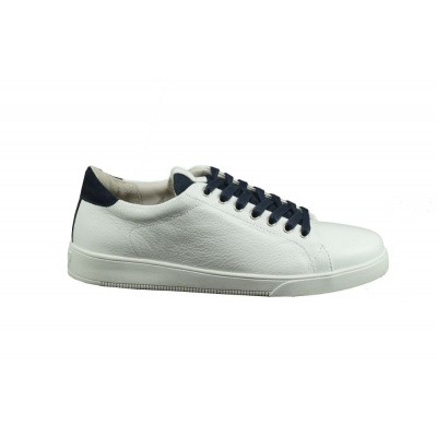 Foto van BLACKSTONE HEREN SNEAKER WIT RM-31 ZAFFIRO