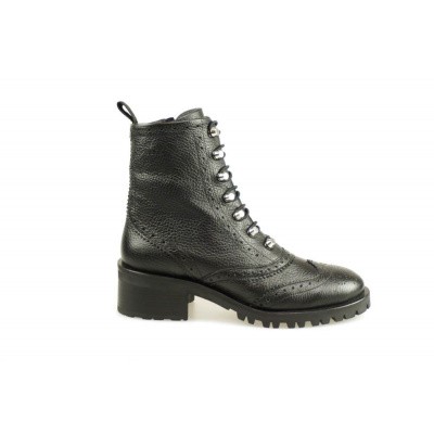 Foto van NUBIKK DAMES HALFHOGE VETERSCHOENEN ZWART DJUNA BROGUE