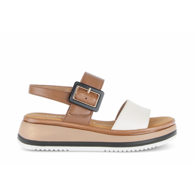 Foto van GABOR DAMES SANDALEN BRUIN 82.744.52 CERVO CREME/CAMEL LDS 