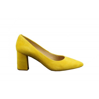 Foto van UNISA DAMES PUMPS GEEL KASTE_KS