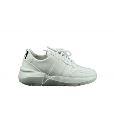 Foto van NUBIKK DAMES SNEAKERS WIT LUCY BOULDER MAY