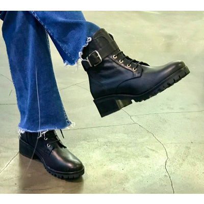 Foto van ELISIR DAMESHALFHOGE VETERSCHOENEN ZWART 200/01