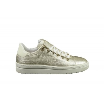 Foto van NUBIKK YEYE LIZARD GOLD - SNEAKER