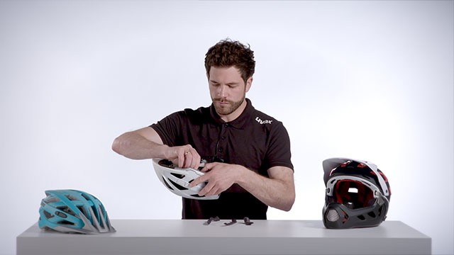 Binnenbekleding fietshelm reinigen