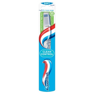 Aquafresh Tandenborstel clean control medium Aquafresh Tandenborstel clean control medium