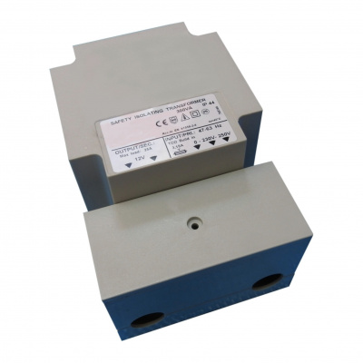 Azalp Veiligheidstransformator maximaal 300 watt - IP44 (O)