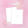 Afbeelding van [Pre Order] Yuju - In Bloom - Photobook