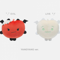 [Pre Order] WayV - No Way Out - Reversible Doll Keyring - YangYang