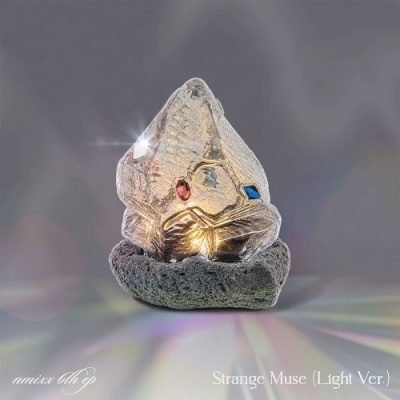 Picture of [Pre Order] Nmixx - Strange Muse - Light