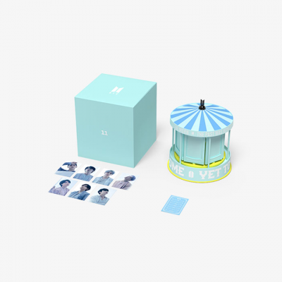 Foto van BTS - ARMY Membership - Merch Box #11
