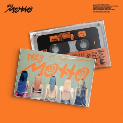 Foto van [Pre Order] Itzy - Motto - Casette Tape