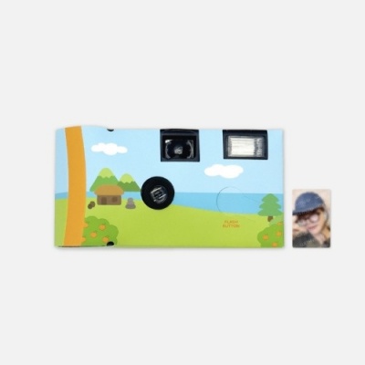 Foto van [Pre Order] Exo - Exo's Travel World On A Ladder - Disposable Camera Set