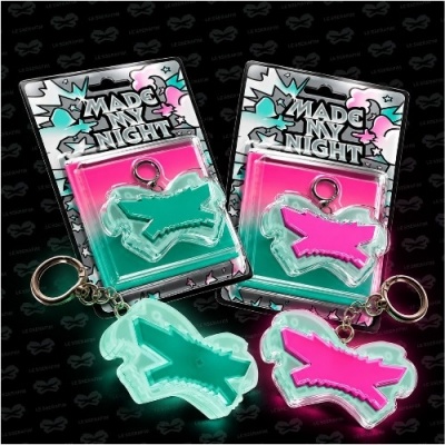 Foto van LE SSERAFIM - Made My Night - Glow Clicker Keychain