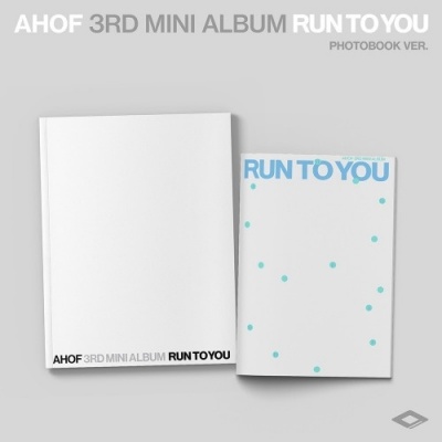 Foto van [Pre Order] AHOF - Run To You - Photobook