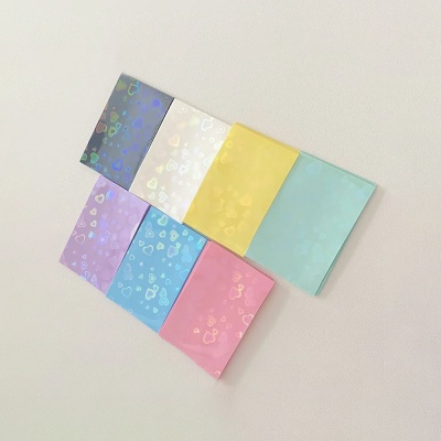 Foto van Photocard Sleeves Colored Holographic Hearts