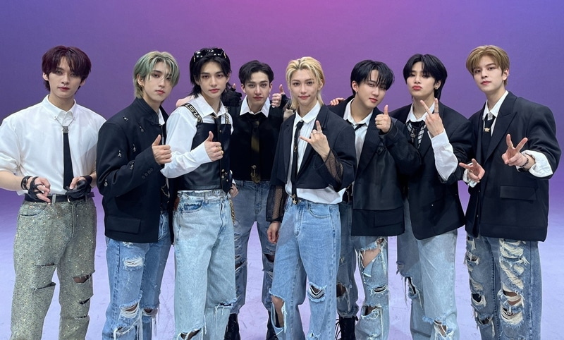 Album K-pop Stray Kids 'DO IT' - Lot De 8 Versions (Accordéon + Plateforme) - Inclusions Aléatoires, Précommandes