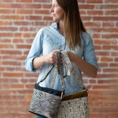 Hillside tote