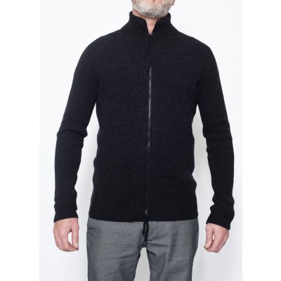 Hannes Roether Vest Black Shady Foto van Hannes Roether Vest Black Shady