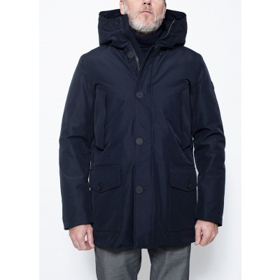 Woolrich Mountain Parka Navy Foto van Woolrich Mountain Parka Navy
