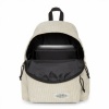 Foto van Eastpak Day Pak'R Rugtas Ribs Beige