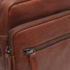 Foto van The Chesterfield Brand Schoudertas Amantea Cognac