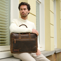 Plevier 38 Business Schoudertas Donker Bruin London