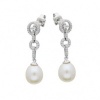 Afbeelding van Zilveren oorhangers met zirkonia en zoetwaterparel 108049100