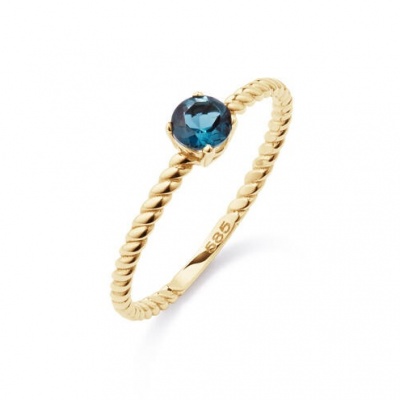 Foto van 14 krt geelgouden ring met blauw topaas 2140241