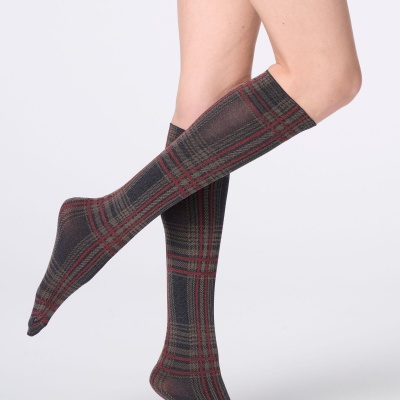 Foto van OROBLU KNEE HIGHS SCOTTISH FLAIR 60 DENIER BLACK