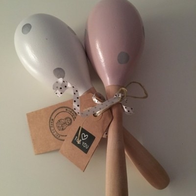 Woodenprincess | Maracas | Roze en Wit Woodenprincess | Maracas | Roze en Wit